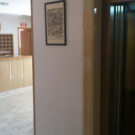 Hostal Juanito Мостолес Екстер'єр фото