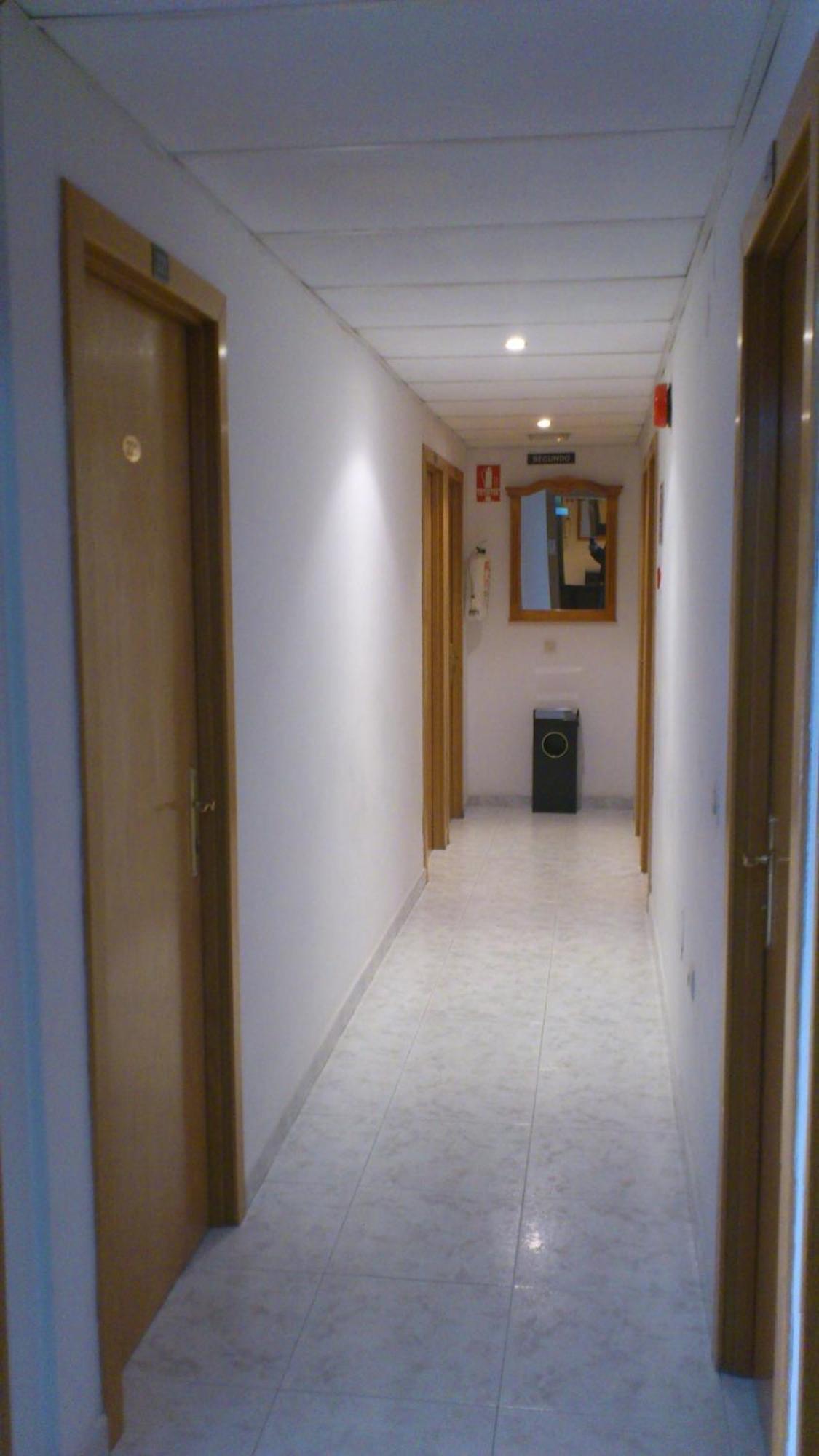 Hostal Juanito Мостолес Екстер'єр фото