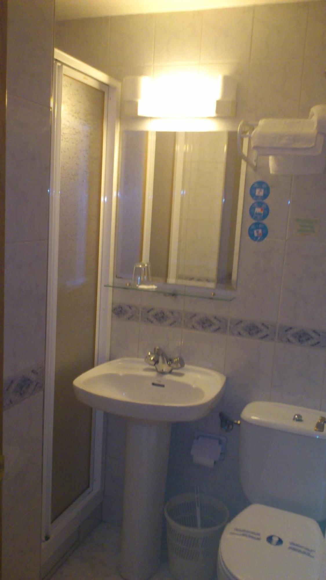 Hostal Juanito Мостолес Екстер'єр фото
